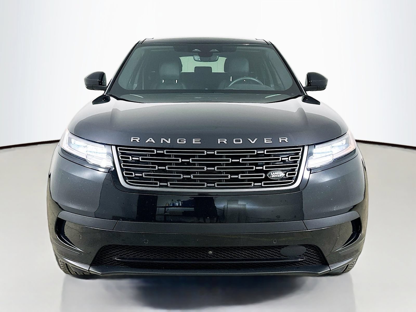 Used 2026 Land Rover Range Rover Velar S AWD/4WD image 2