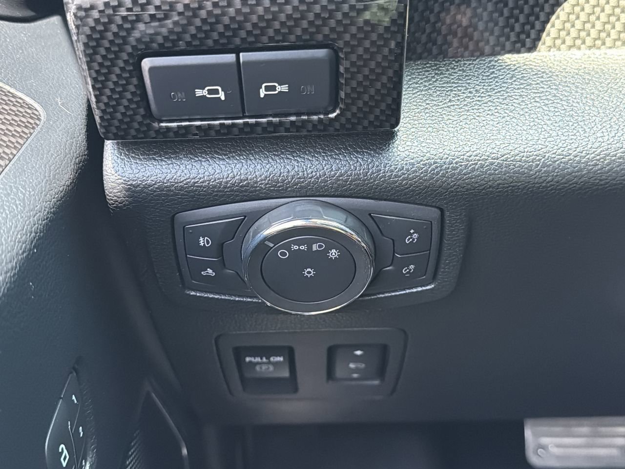 Used 2020 Ford F150 Lariat w/ Equipment Group 502A Luxury AWD/4WD image 25