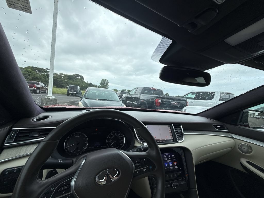 Used 2019 INFINITI QX50 Essential w/ Sensory Package AWD/4WD image 16