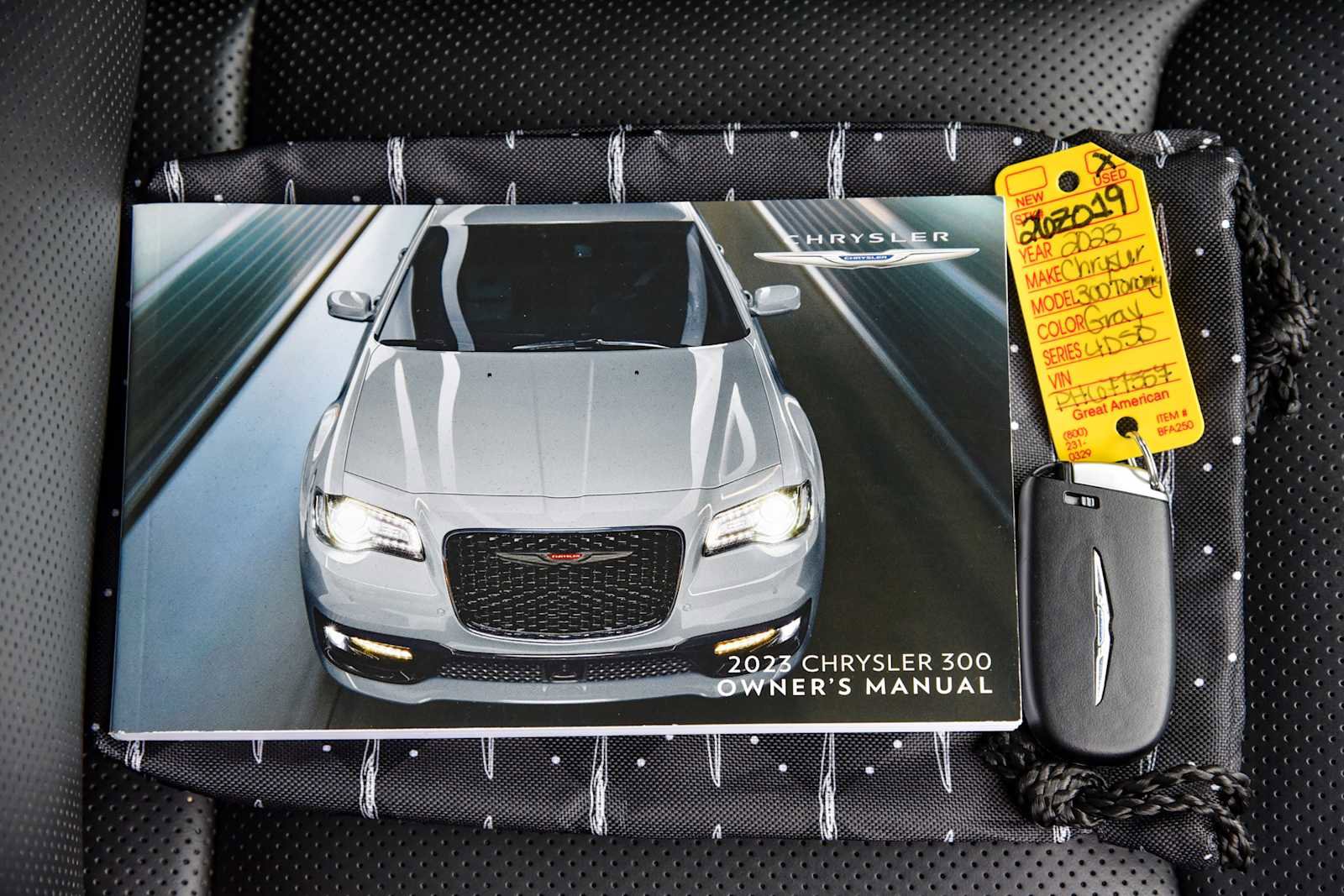 Certified 2023 Chrysler 300 Touring L w/ Comfort Group image 21