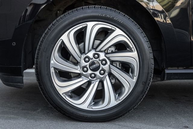 Used 2024 Lincoln Navigator Reserve AWD/4WD image 16