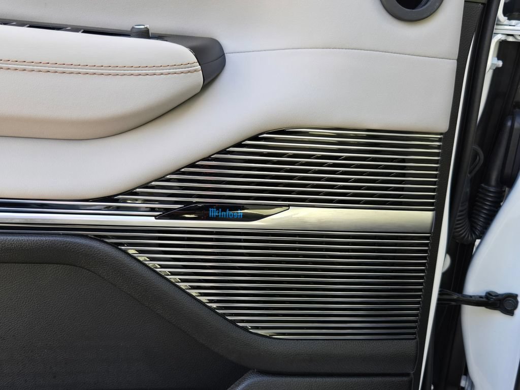 New 2026 Jeep Grand Wagoneer Summit AWD/4WD image 15