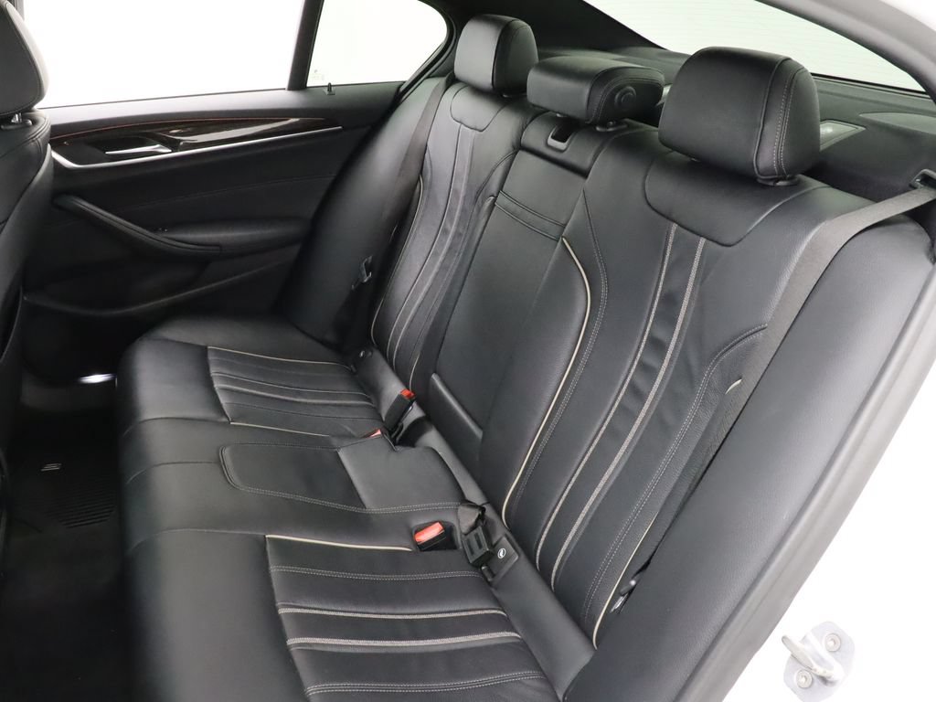 Used 2019 BMW 530i w/ Convenience Package RWD image 32