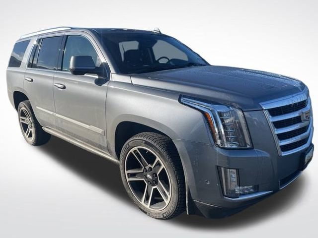 Used 2018 Cadillac Escalade Premium Luxury image 3