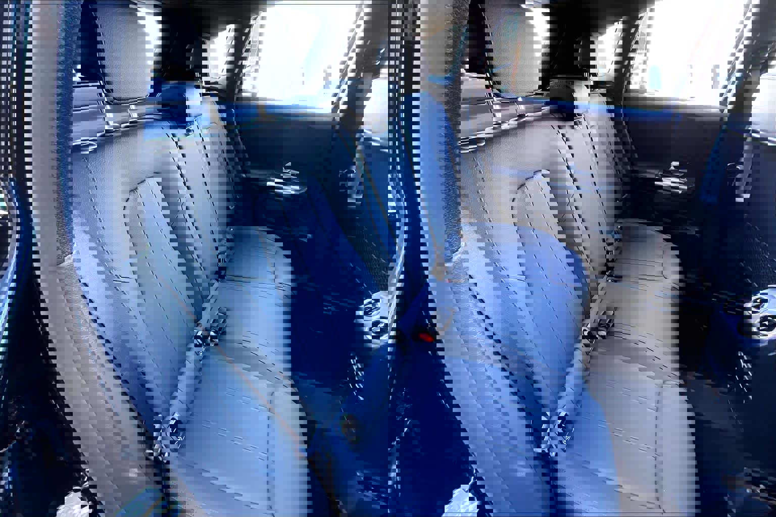 Used 2025 Mercedes-Benz GLA 250 image 19