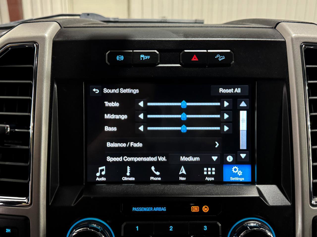 Used 2018 Ford F250 Lariat w/ FX4 Off-Road Package AWD/4WD image 44