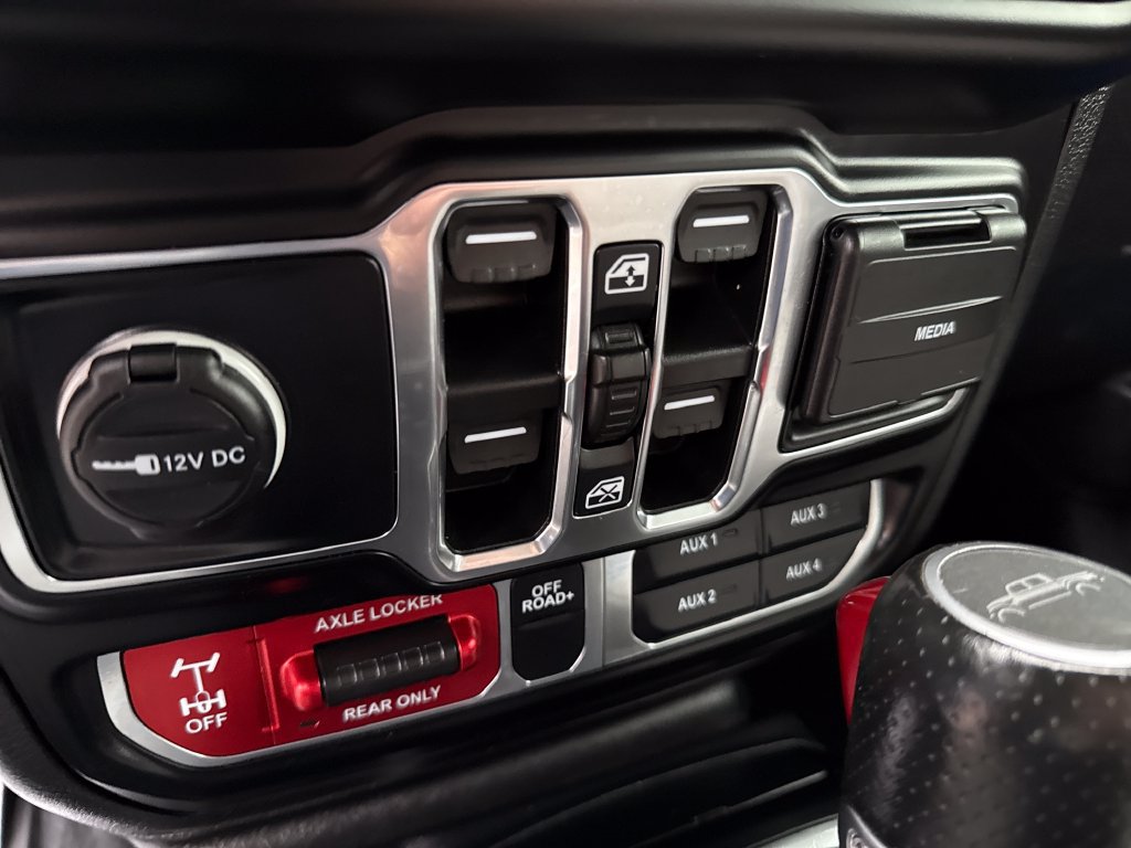 Used 2021 Jeep Gladiator Mojave AWD/4WD image 15