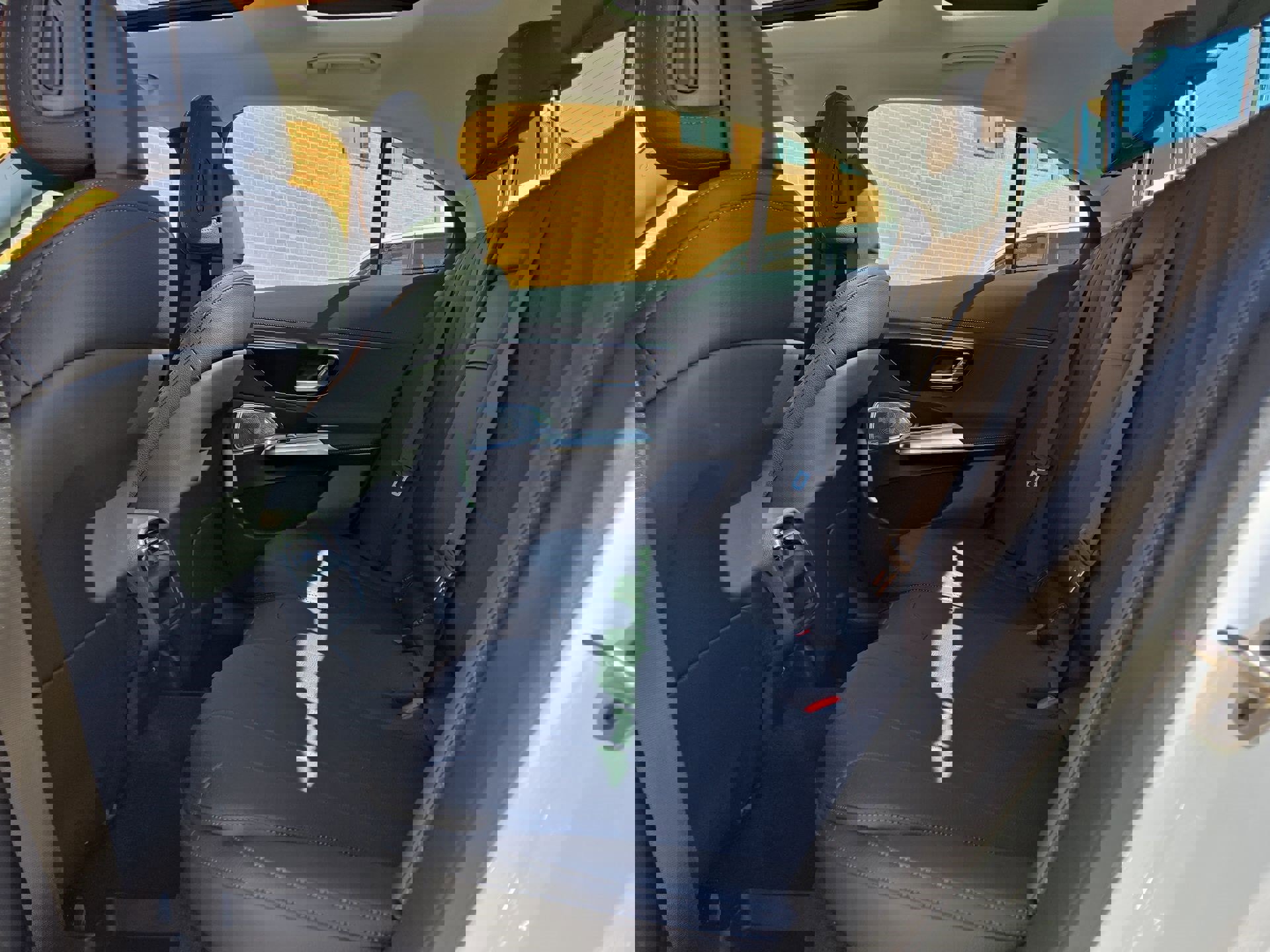 New 2025 Mercedes-Benz E 350 4MATIC Sedan image 13