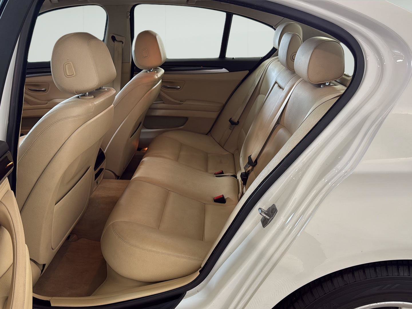 Used 2015 BMW 528i xDrive Sedan AWD/4WD image 9