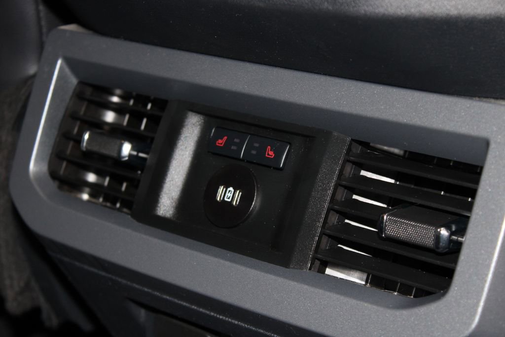 Used 2024 Ford F350 Lariat w/ Tremor Off-Road Package image 36