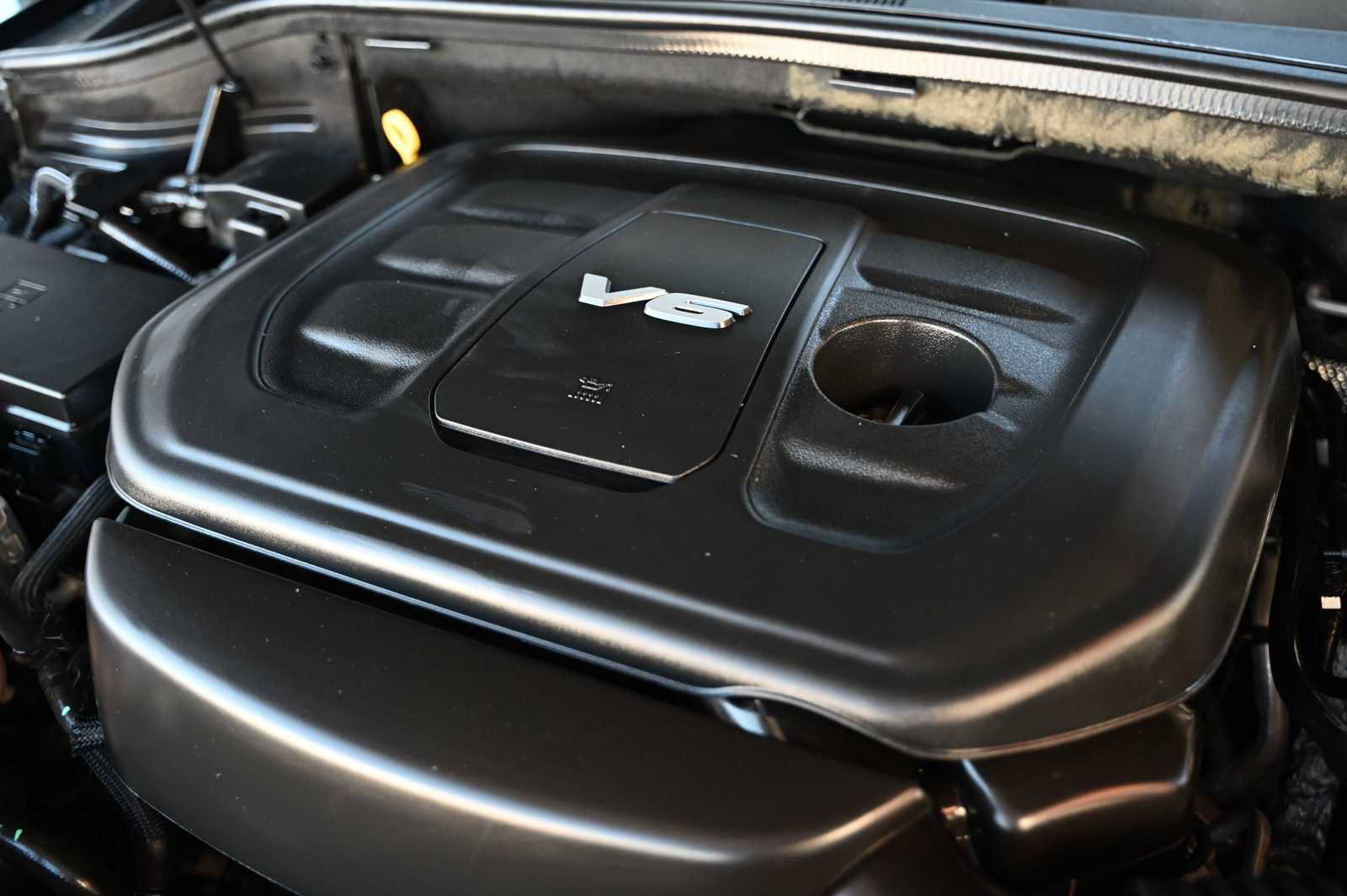 Used 2019 Jeep Grand Cherokee Altitude image 21