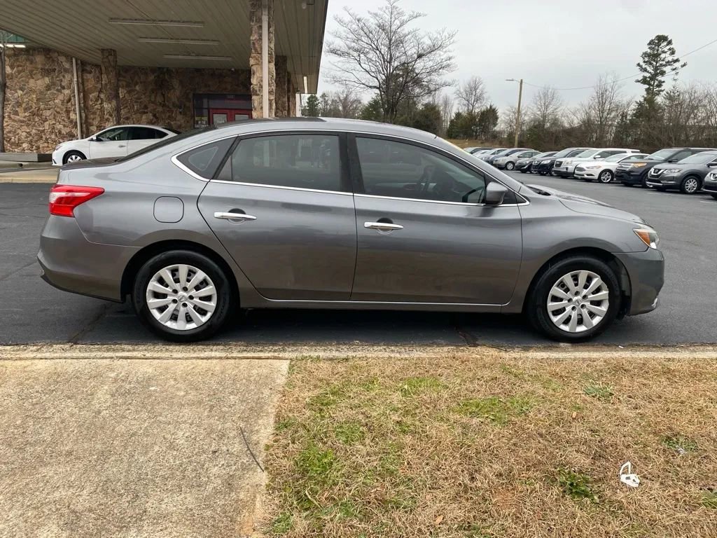 Used 2019 Nissan Sentra S image 8