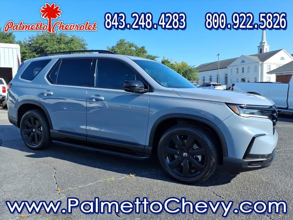 Used 2025 Honda Pilot Black Edition image 1