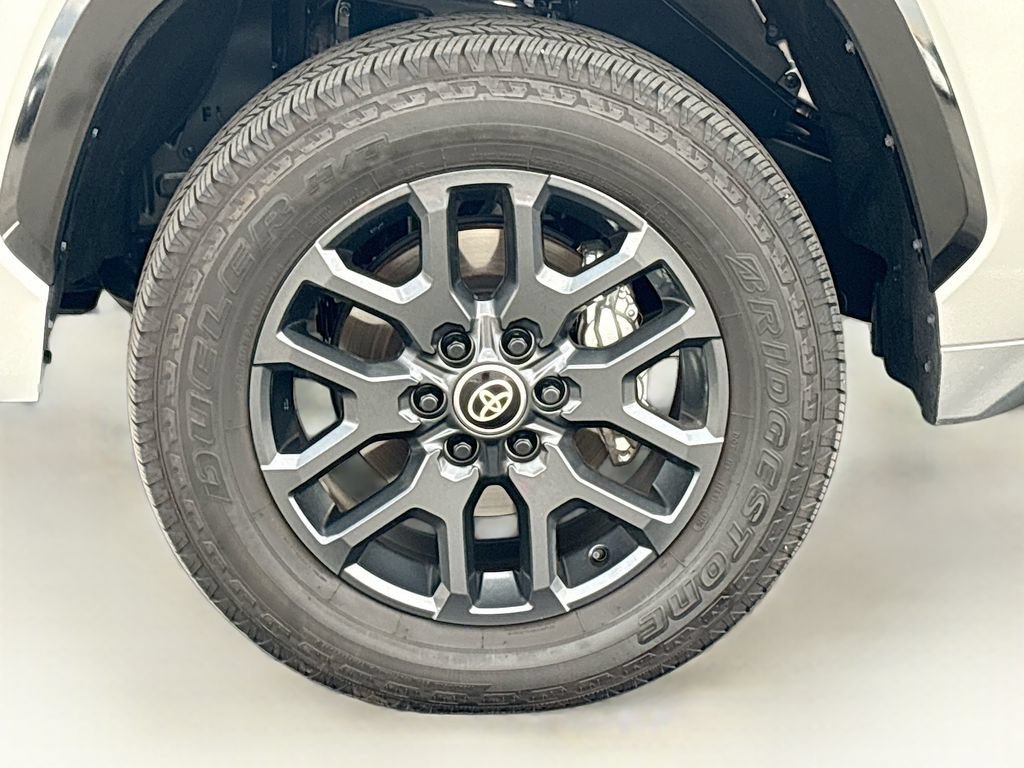 Certified 2025 Toyota Tundra Platinum AWD/4WD image 30