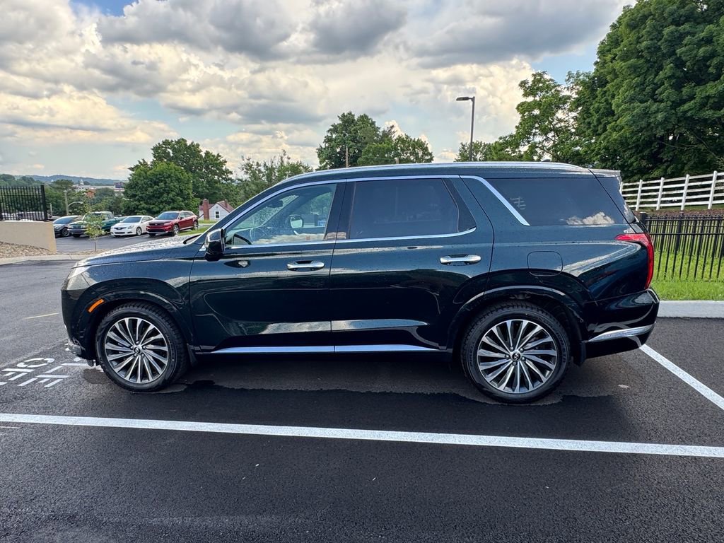 Used 2023 Hyundai Palisade Calligraphy w/ Cargo Package AWD/4WD image 10