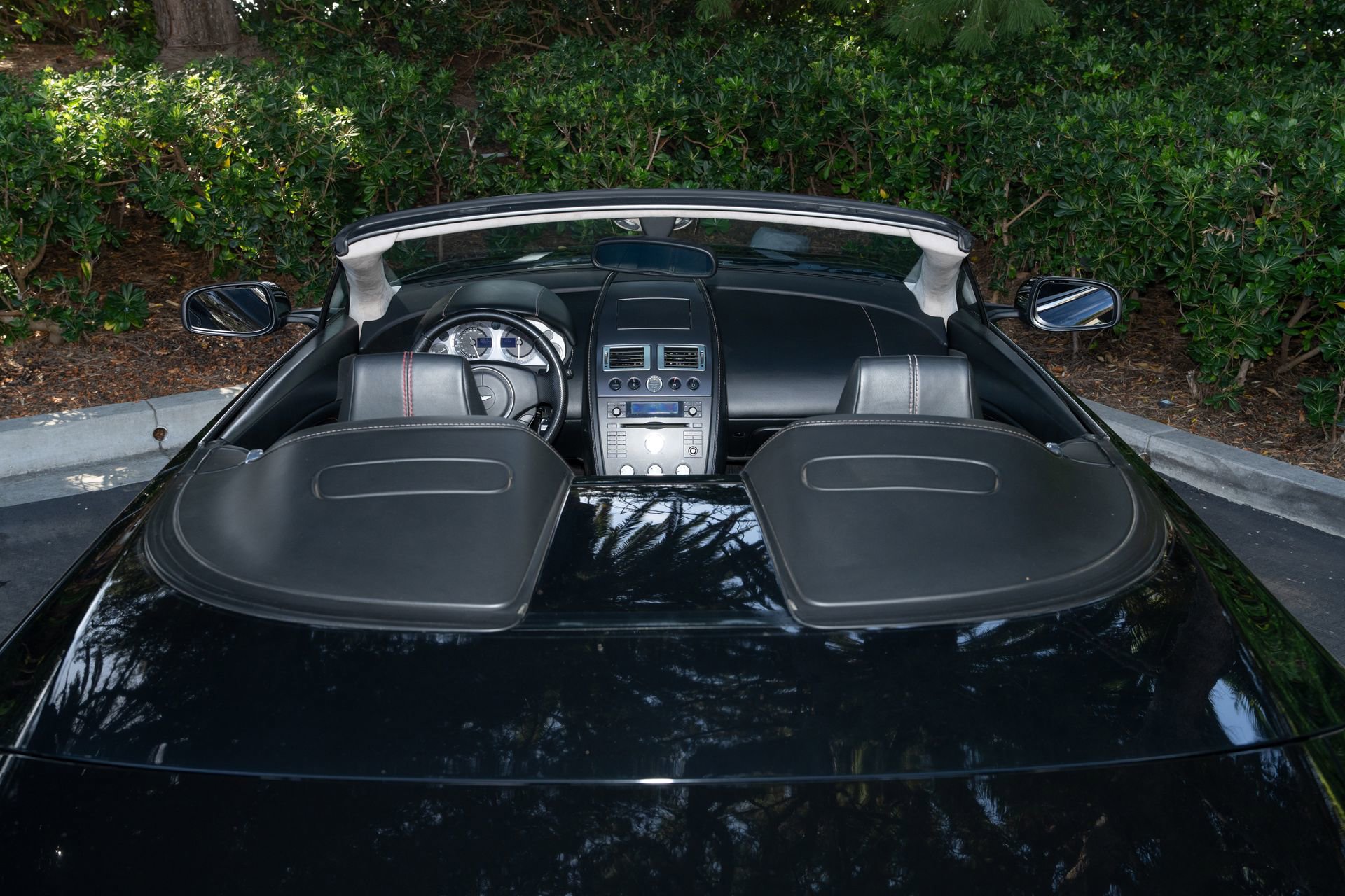 Used 2007 Aston Martin V8 Vantage Roadster image 9