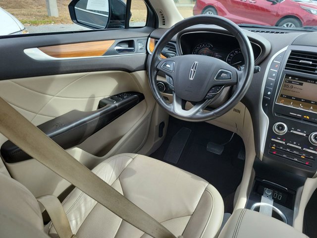 Used 2019 Lincoln MKC Select w/ Select Plus Package image 22