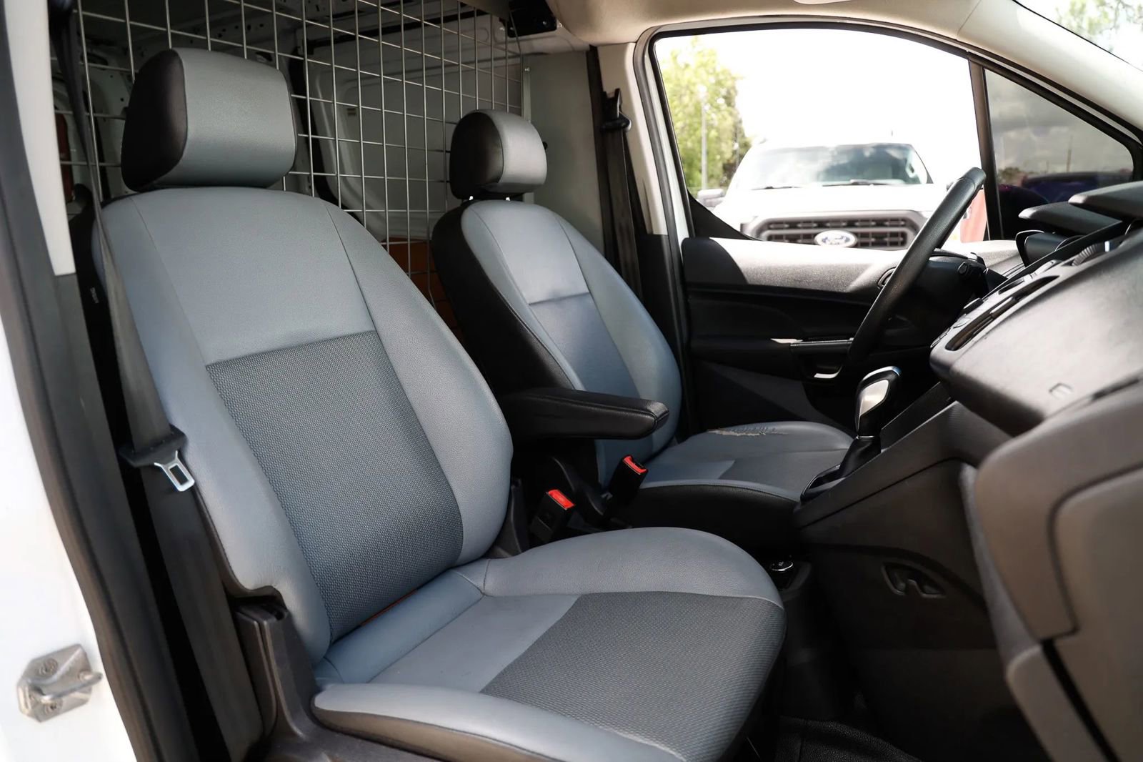 Used 2017 Ford Transit Connect XL FWD image 17