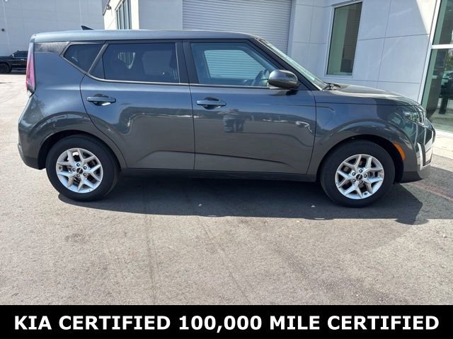 Certified 2025 Kia Soul LX image 4