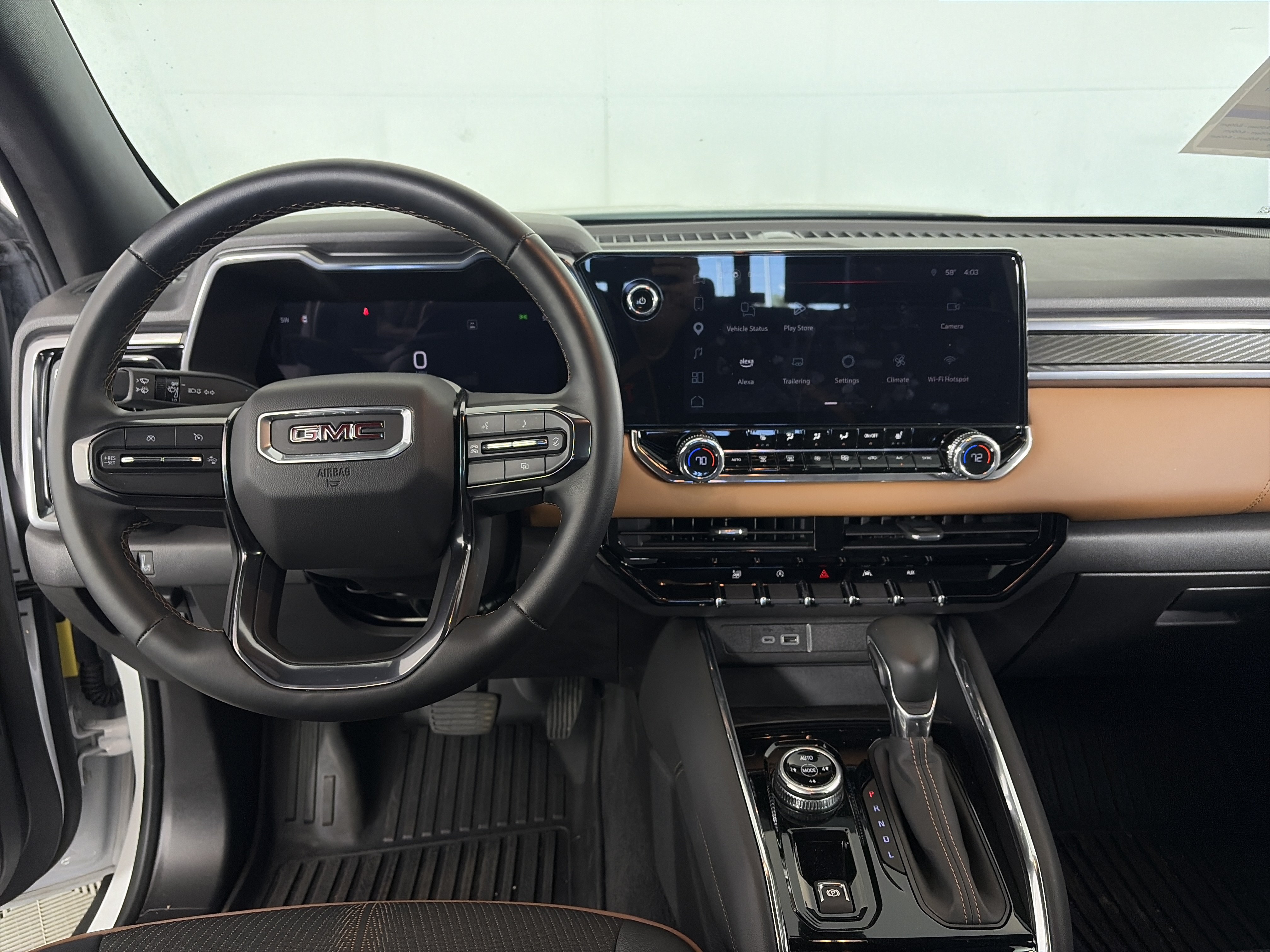 Used 2025 GMC Canyon AT4 AWD/4WD image 3