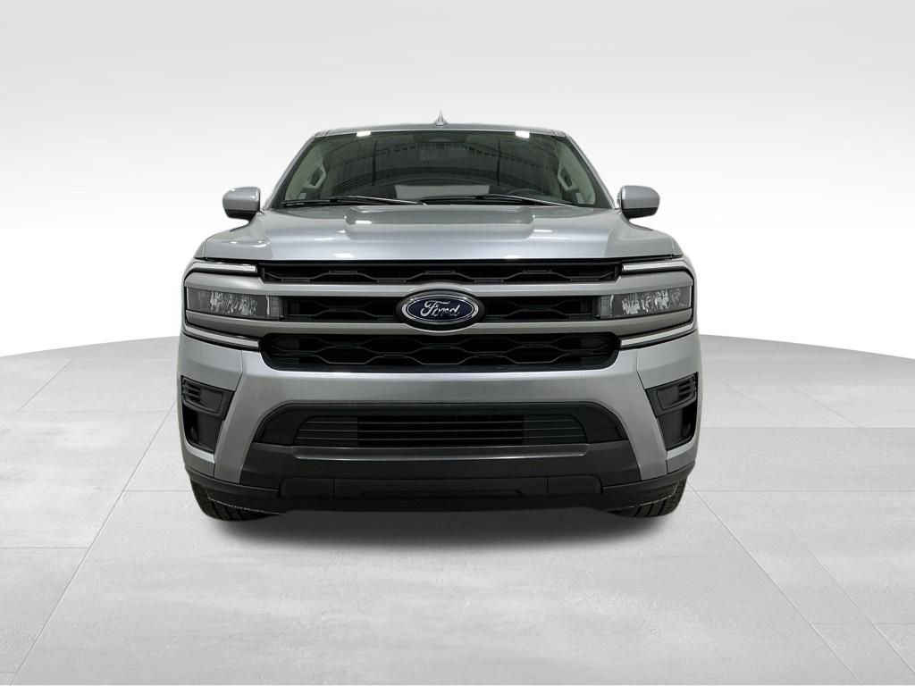 Used 2024 Ford Expedition XLT image 7