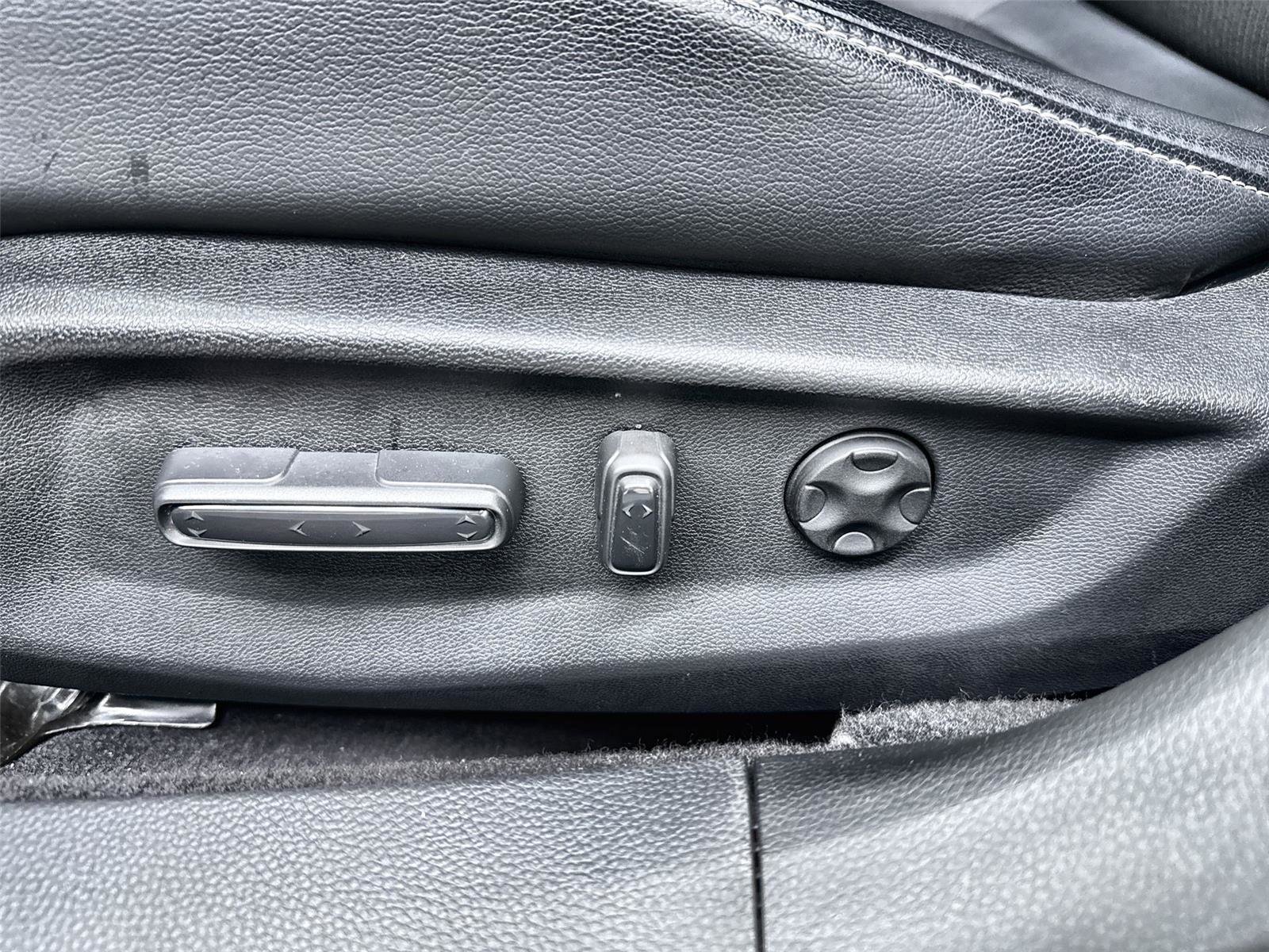 Used 2018 Honda Accord Sport image 13