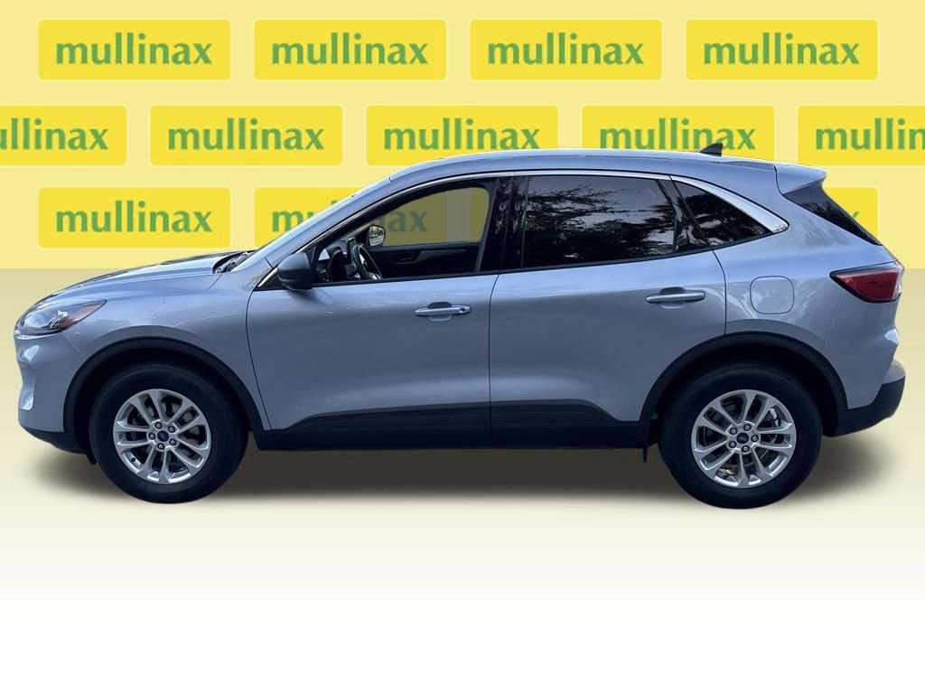 Certified 2022 Ford Escape SE w/ Cold Weather Package image 10