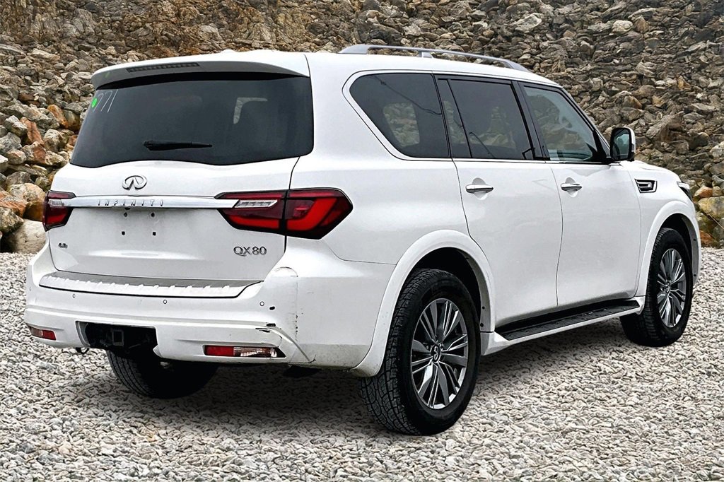 Used 2021 INFINITI QX80 Luxe w/ Cargo Package image 2