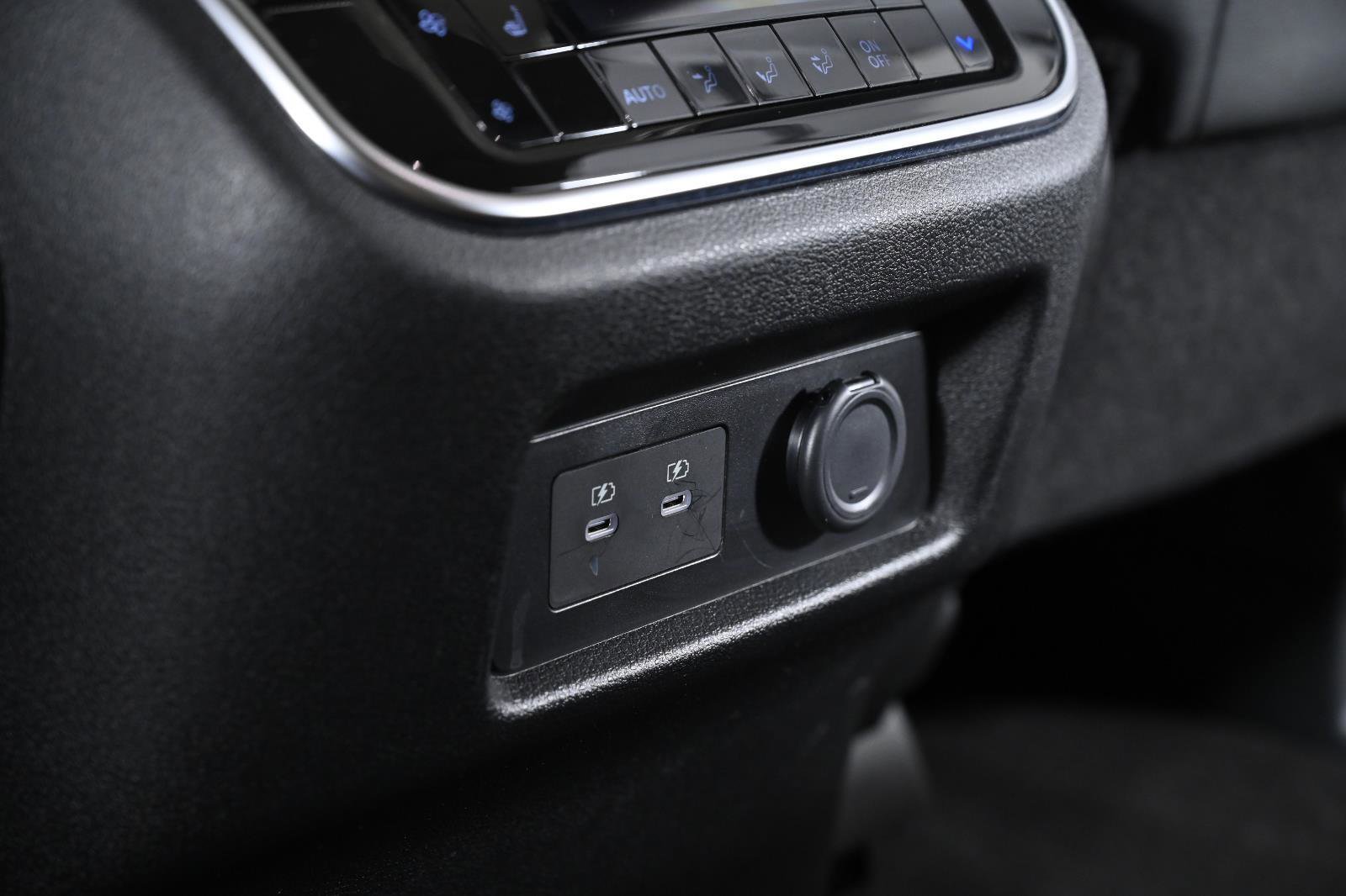 Used 2025 Nissan Armada Platinum image 35