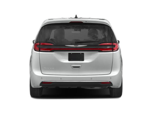Certified 2023 Chrysler Pacifica Touring-L image 8