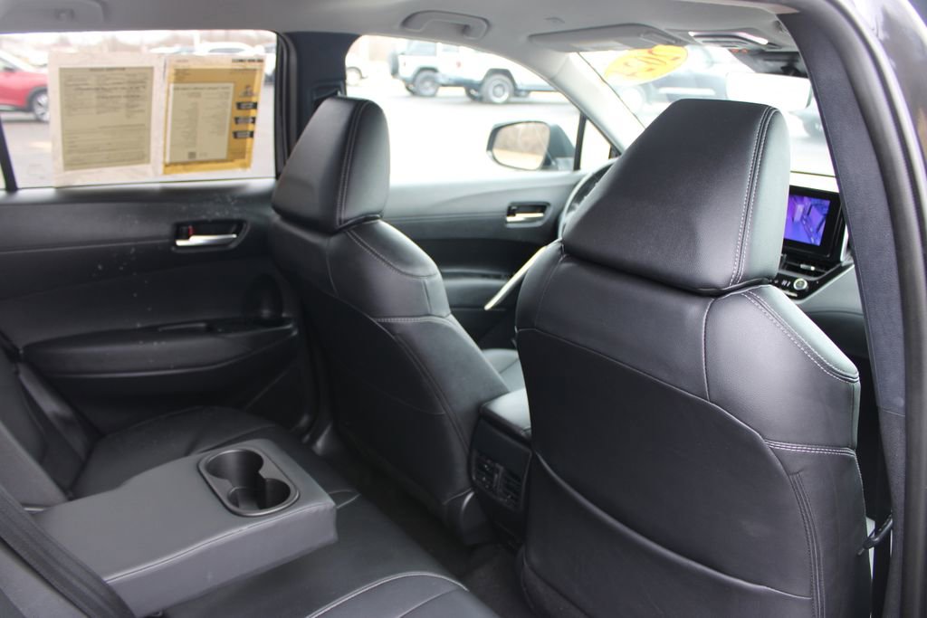 Used 2024 Toyota Corolla Cross XLE image 29