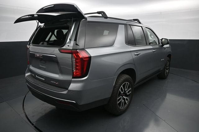 Used 2023 GMC Yukon AT4 w/ Technology Package AWD/4WD image 9