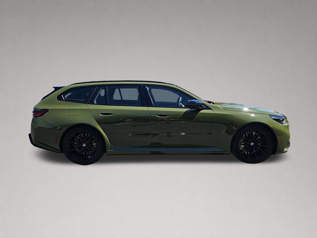 New 2026 BMW M5 Touring AWD/4WD image 3