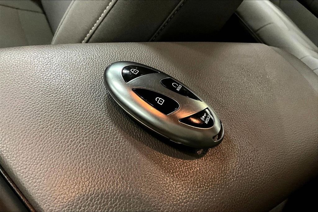 Used 2024 Hyundai Elantra SEL image 33