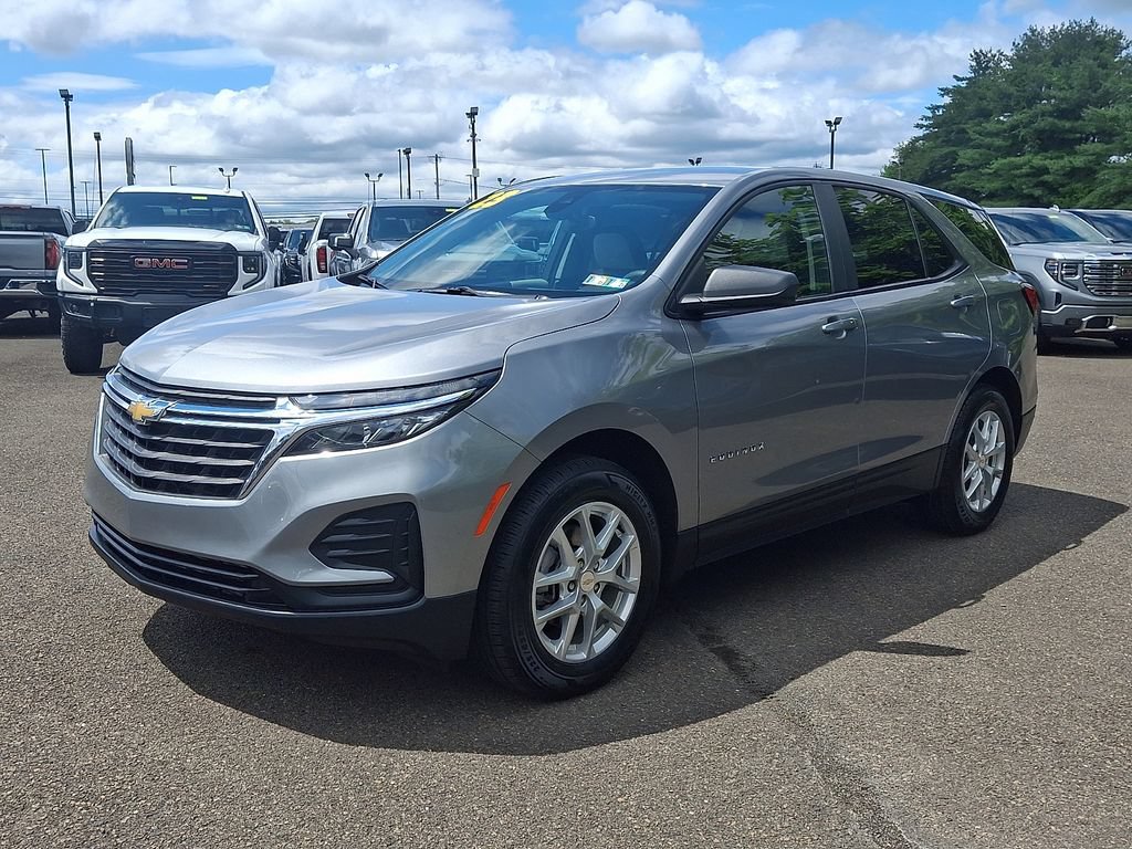 Certified 2023 Chevrolet Equinox LS AWD/4WD image 3