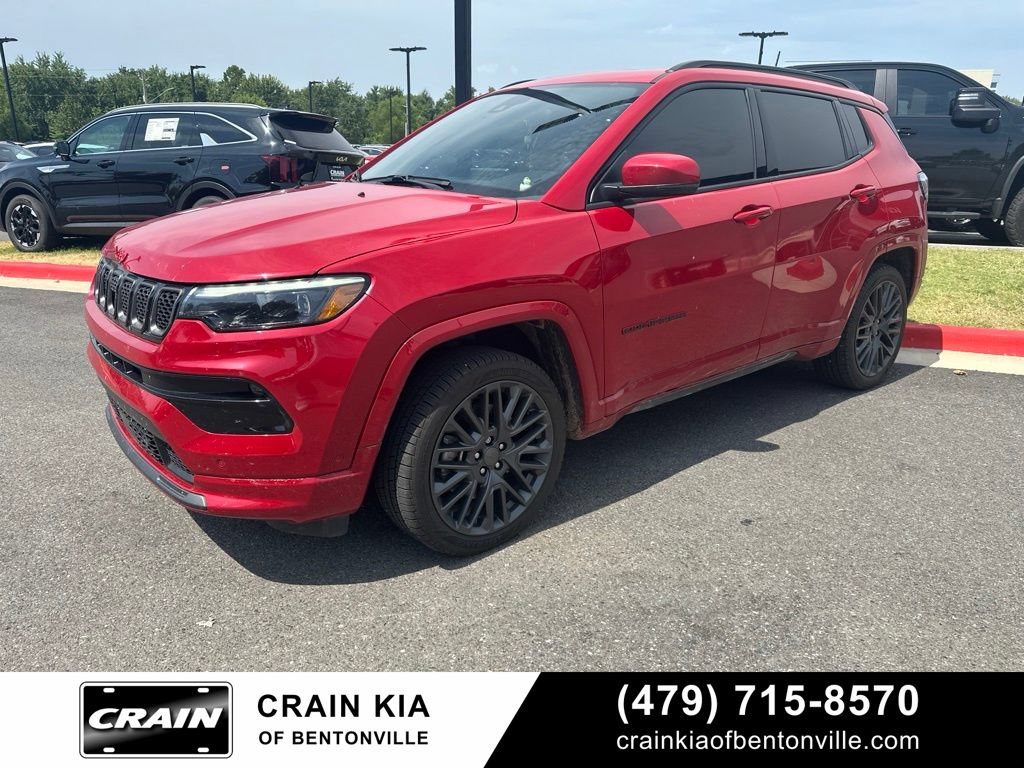 Used 2024 Jeep Compass Limited AWD/4WD image 1