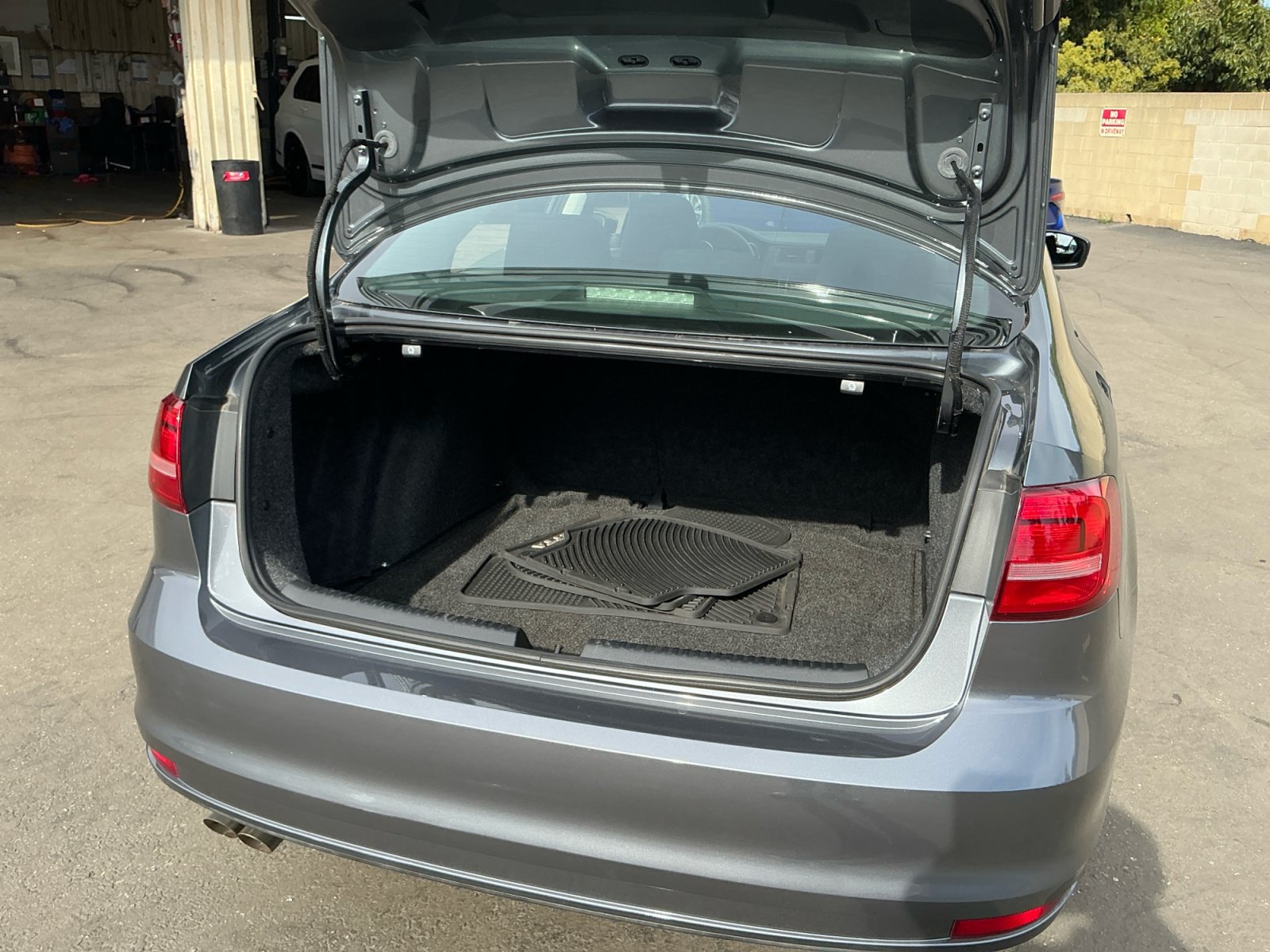 Used 2015 Volkswagen Jetta S FWD image 23