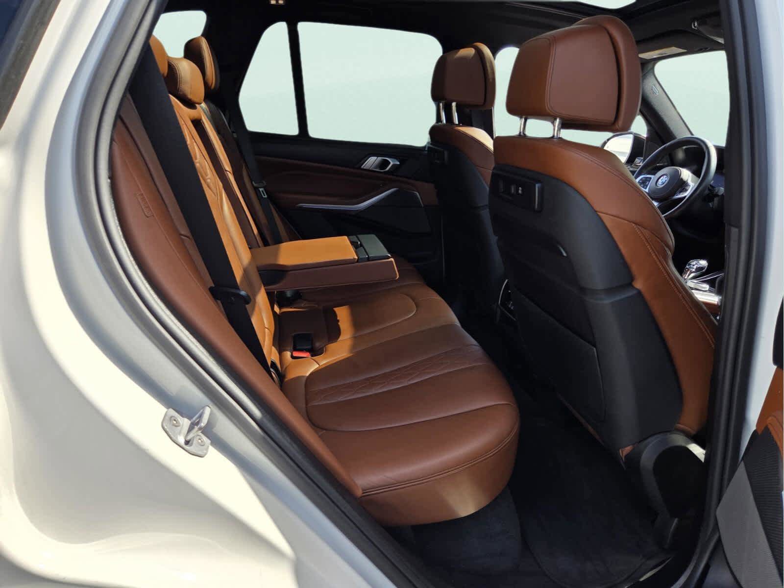 Used 2019 BMW X5 xDrive50i w/ M Sport Package AWD/4WD image 18