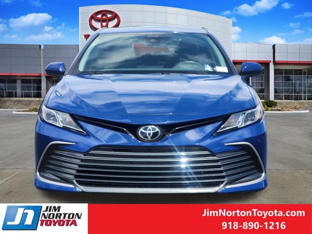 Used 2024 Toyota Camry LE FWD image 2