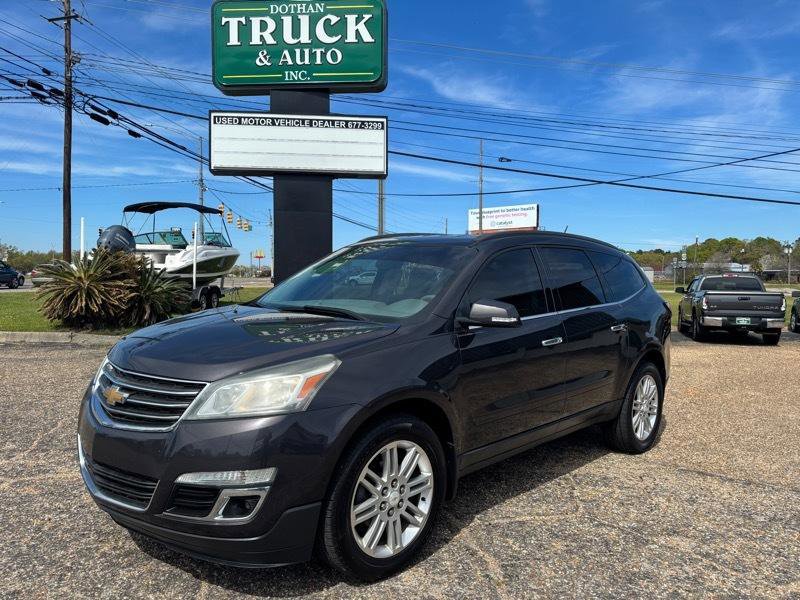 Used 2015 Chevrolet Traverse LT w/ Style and Technology Package FWD image 1