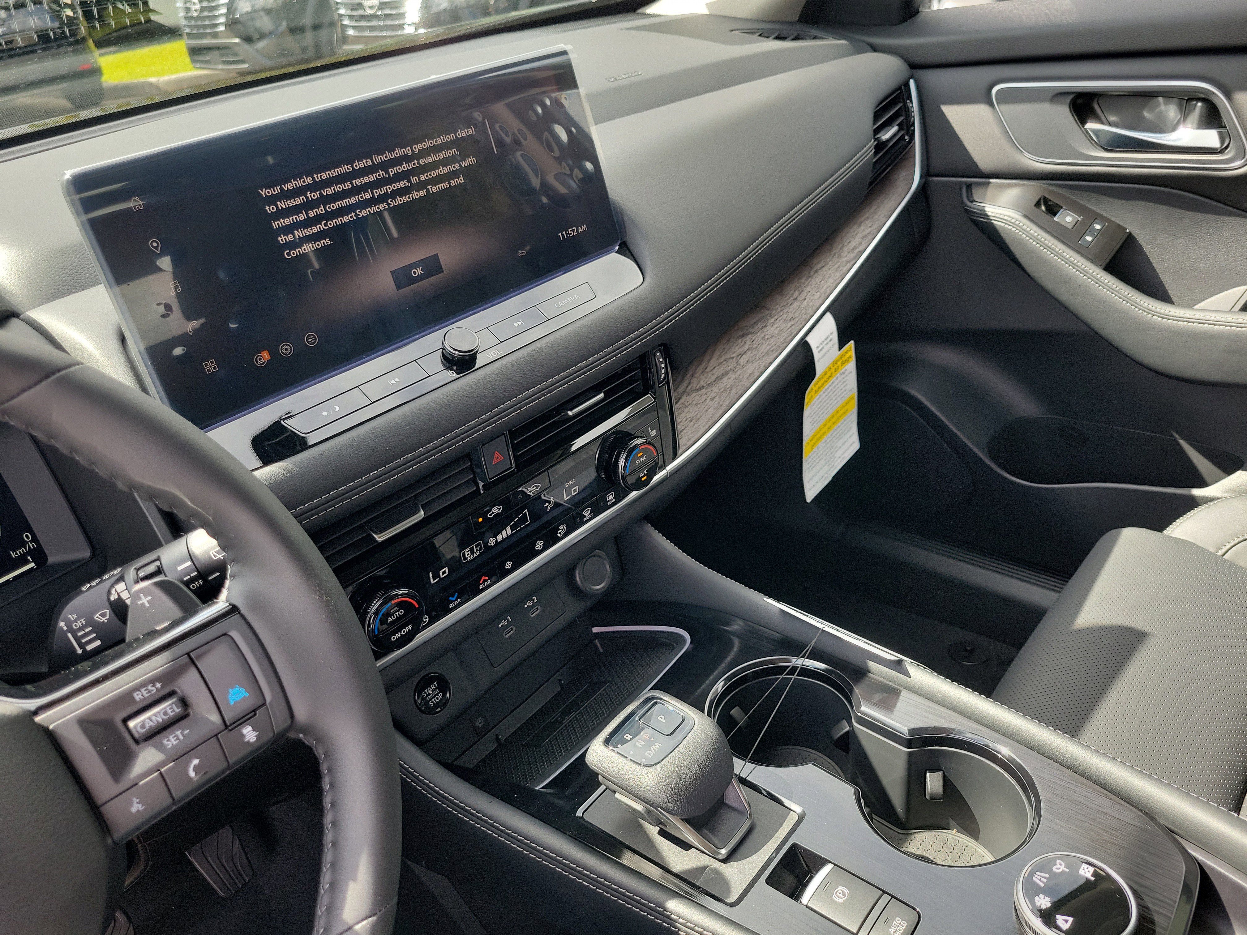 New 2026 Nissan Rogue Platinum image 11