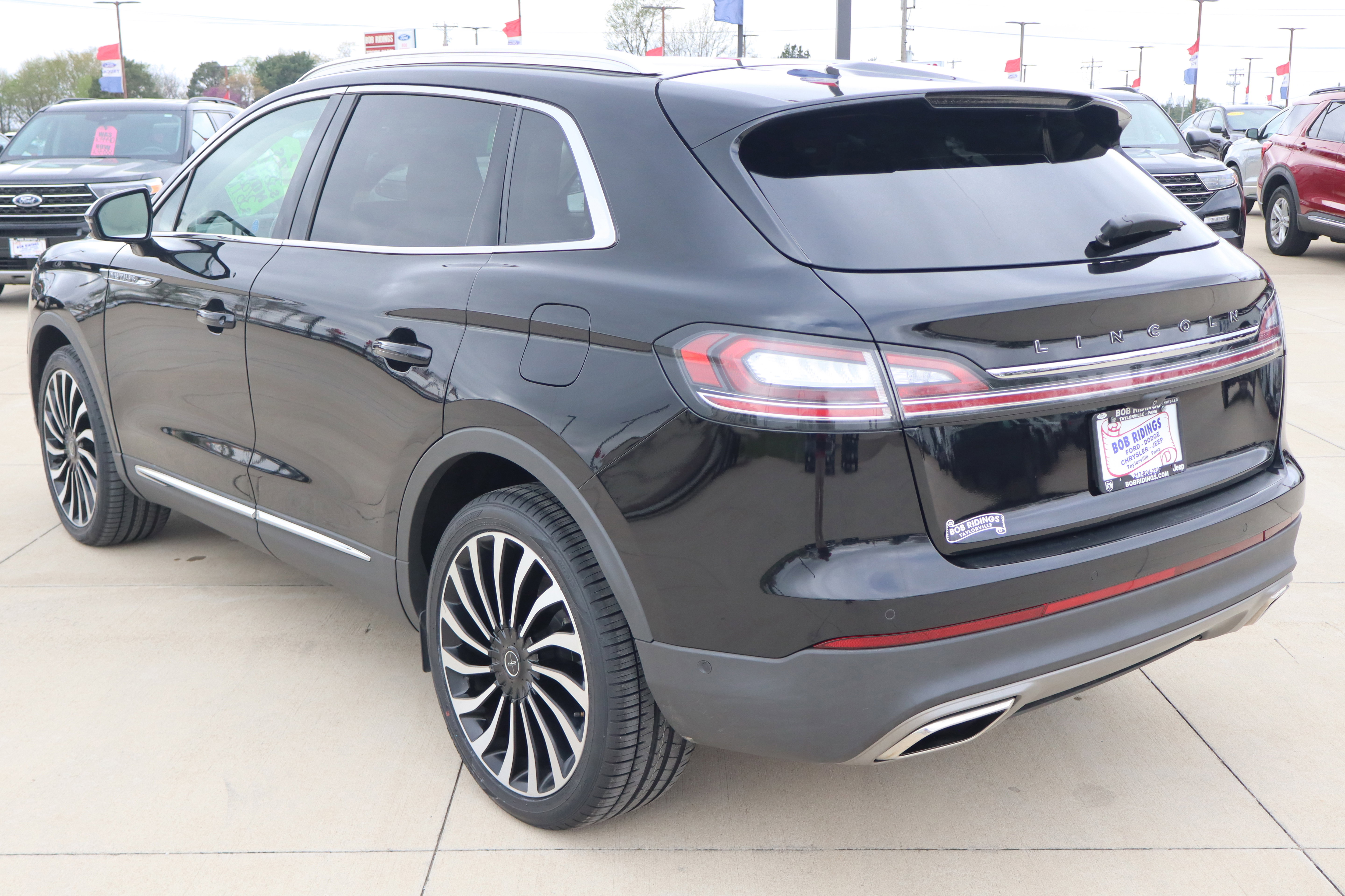 Used 2022 Lincoln Nautilus Black Label AWD/4WD image 7