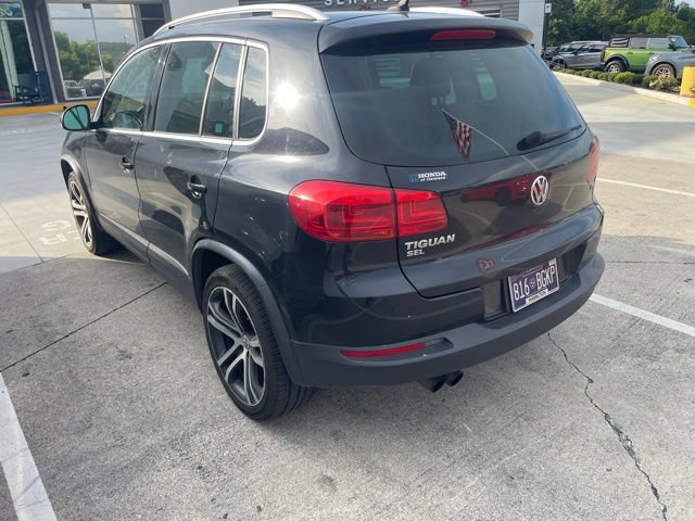 Used 2017 Volkswagen Tiguan SEL FWD image 7