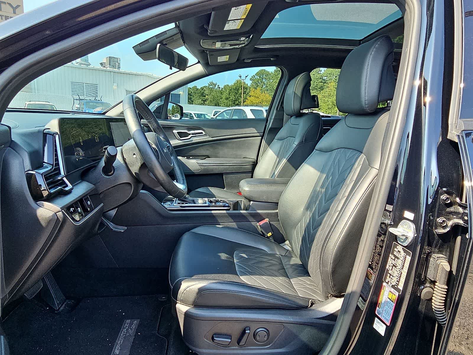 Used 2023 Kia Sportage X-Line w/ X-Line Premium Package AWD/4WD image 26