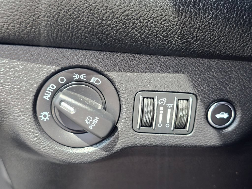 Used 2016 Dodge Challenger SXT Plus RWD image 26