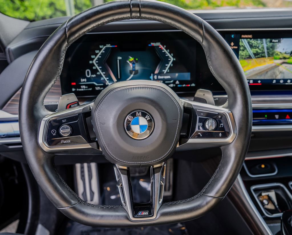 Used 2023 BMW 740i RWD image 5