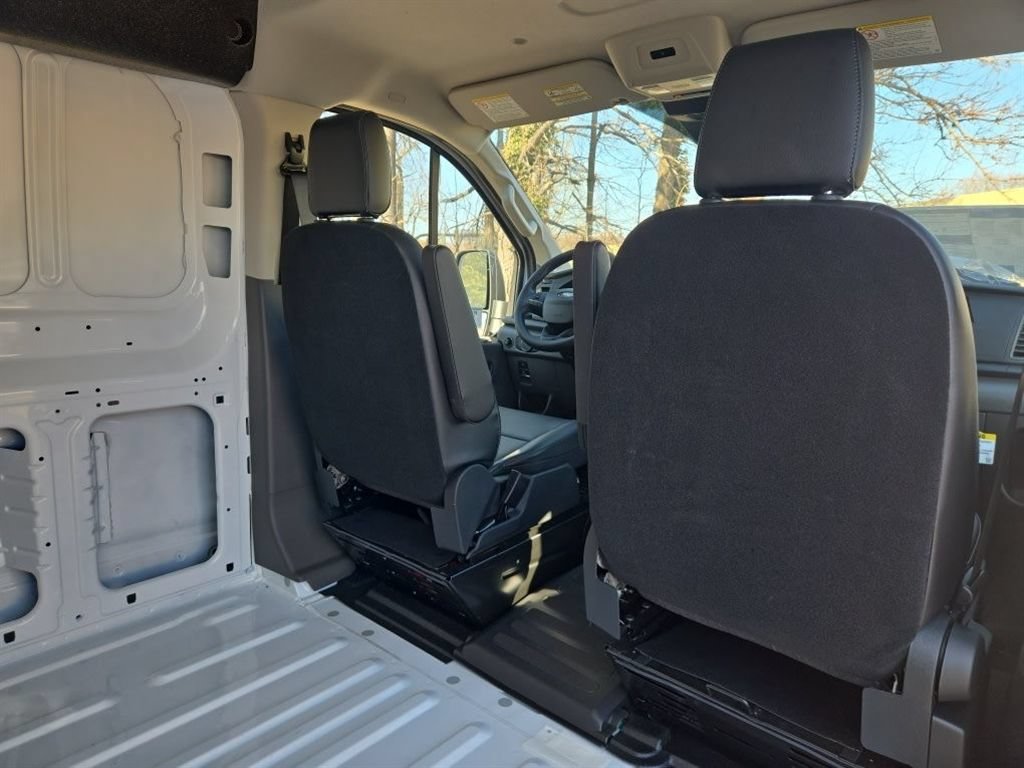 New 2026 Ford Transit 150 Low Roof RWD image 17