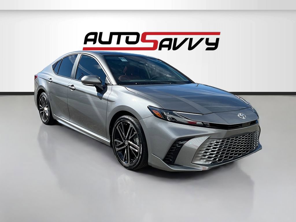 Used 2025 Toyota Camry XSE image 1