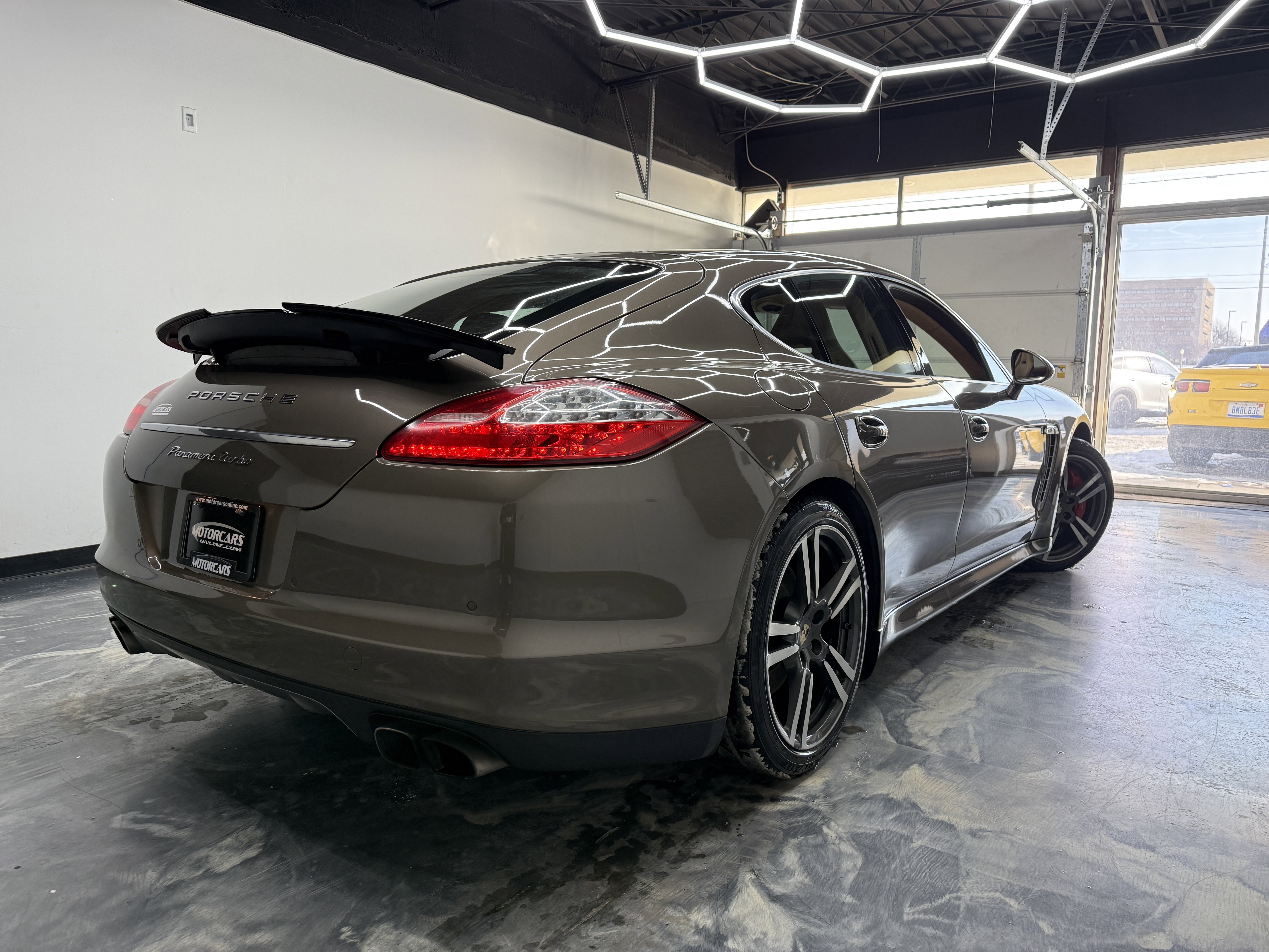 Used 2010 Porsche Panamera Turbo image 5