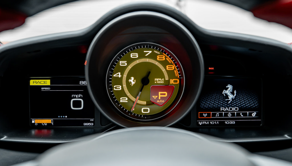 Used 2018 Ferrari 488 GTB RWD image 45